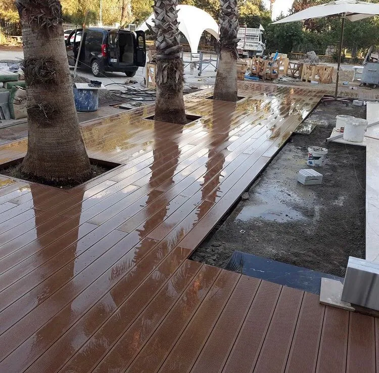 Zemin Deck