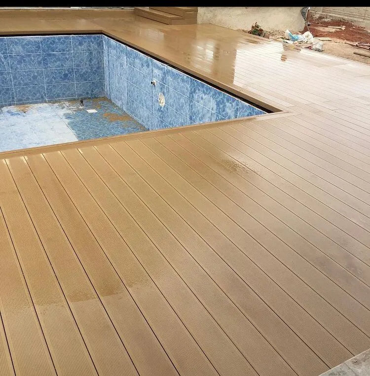 Zemin Deck