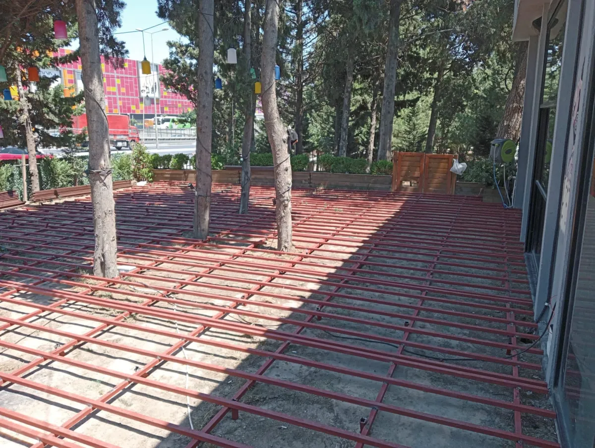 Zemin Deck