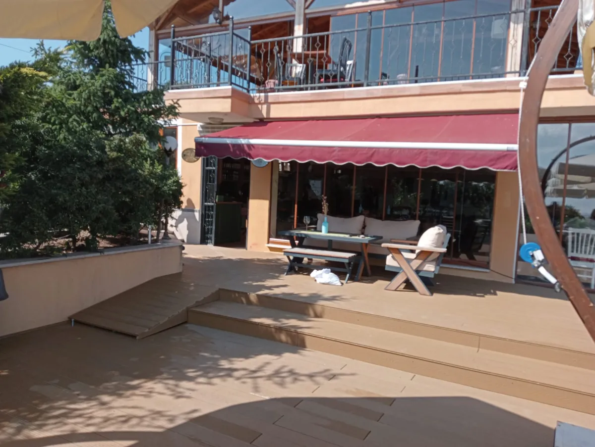 Zemin Deck